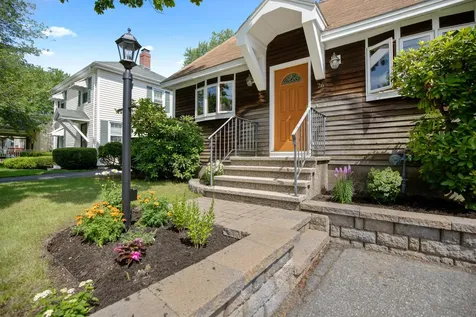 76 Bancroft Street Portland ME 04102
