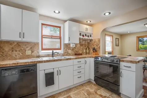 76 Bancroft Street Portland ME 04102