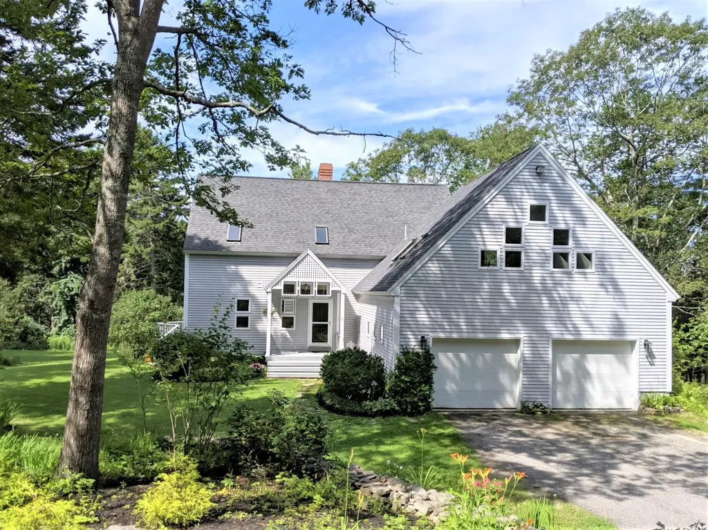 30 Meditation Lane Harpswell ME 04079