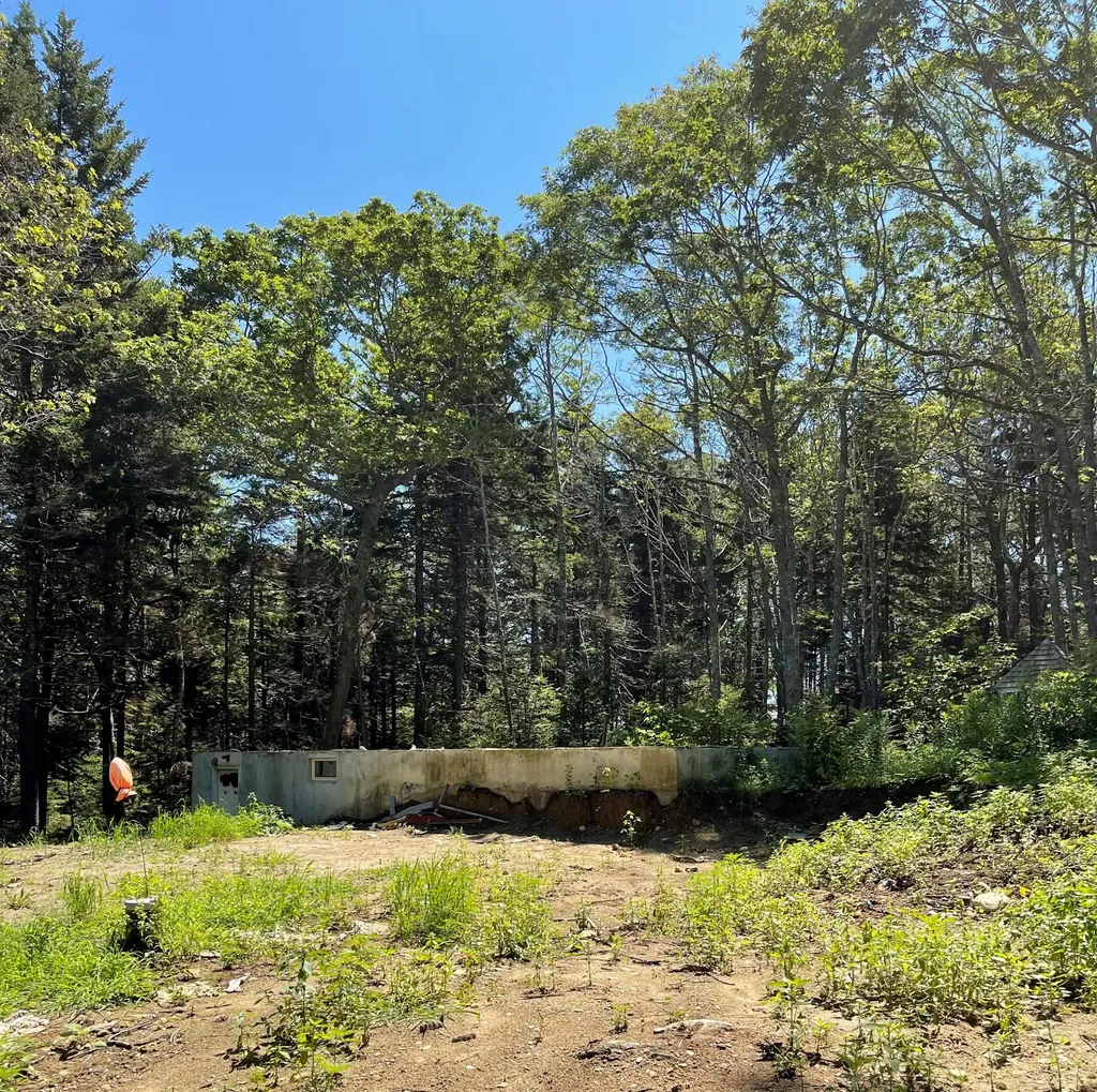 47 Poore Road Boothbay ME 04544