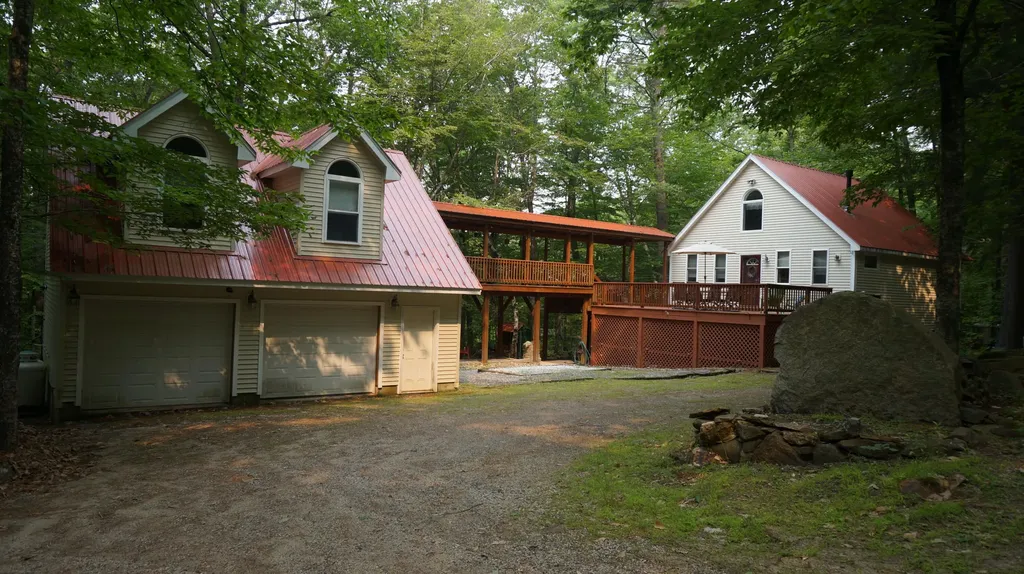 12 Sleepy Hollow Road Naples ME 04055
