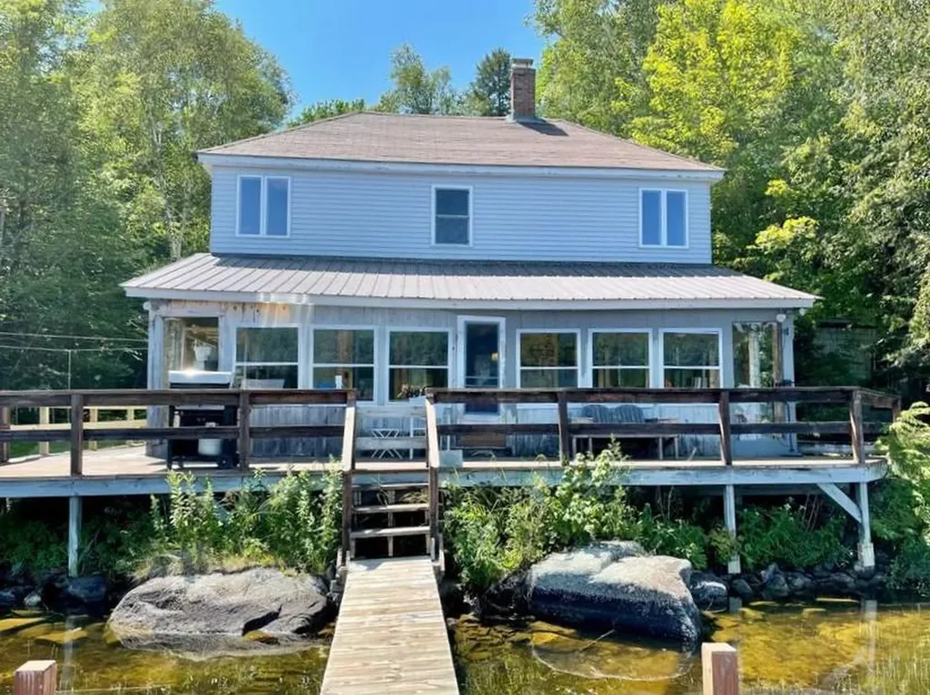 59 Shady Lane Lincoln ME 04457