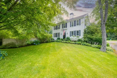106 Foreside Road Cumberland ME 04110