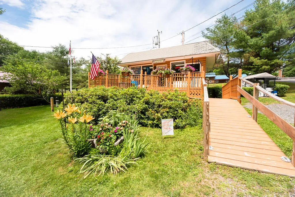 327 Canaan Road Skowhegan ME 04976