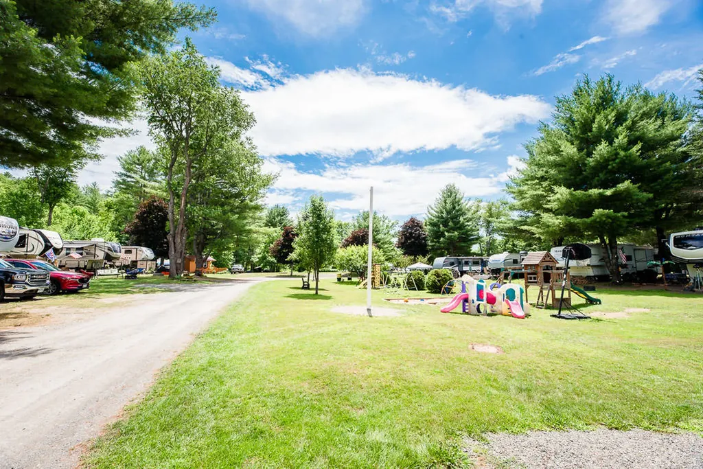 327 Canaan Road Skowhegan ME 04976