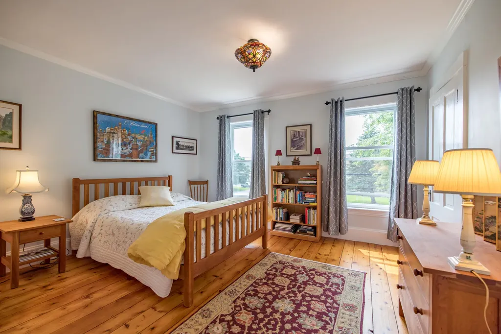 1048 Hotel Road Auburn ME 04210