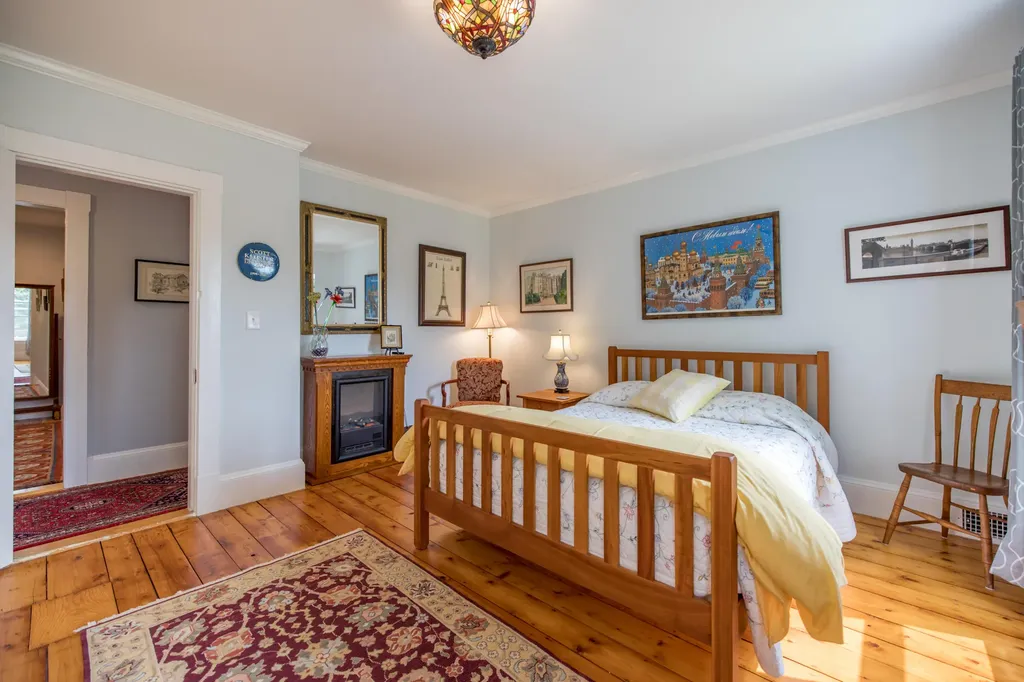 1048 Hotel Road Auburn ME 04210