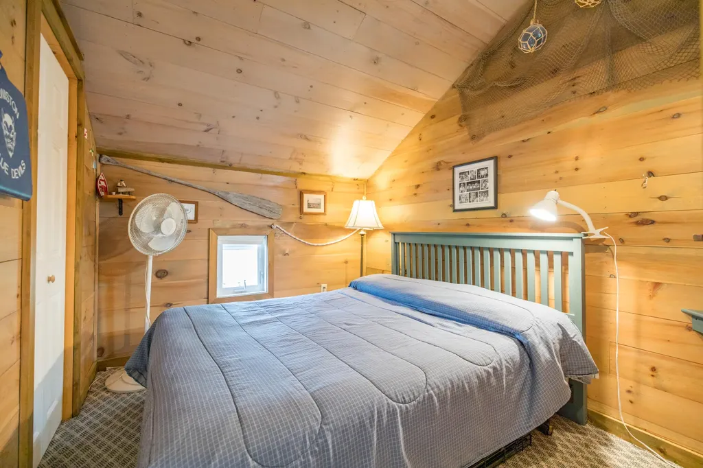 1048 Hotel Road Auburn ME 04210