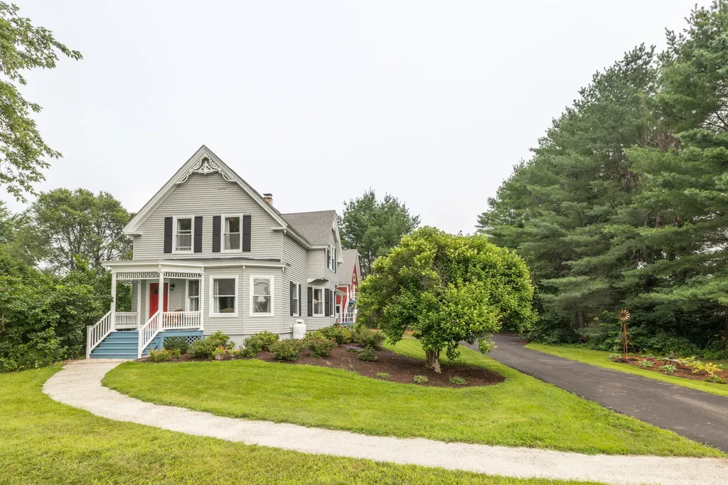 1048 Hotel Road Auburn ME 04210