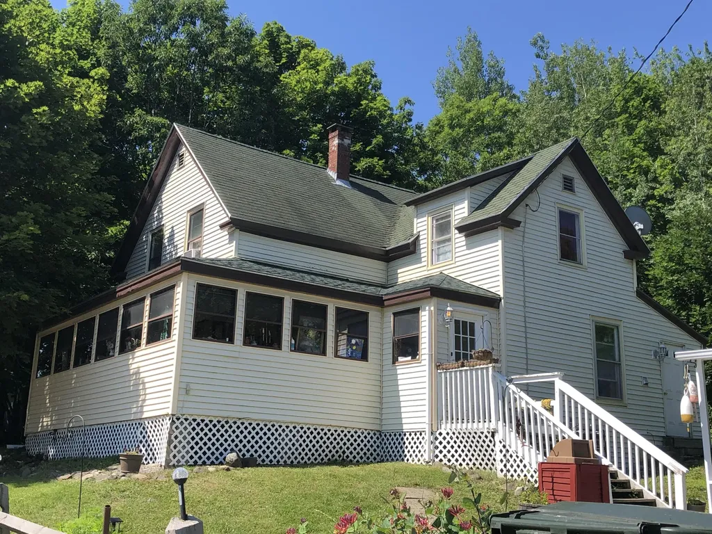 1033 Commercial Street Rockport ME 04856