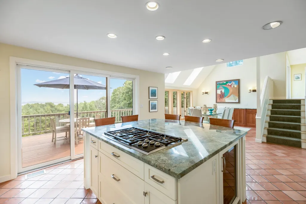 71 Schooner Ridge Road Cumberland ME 04110