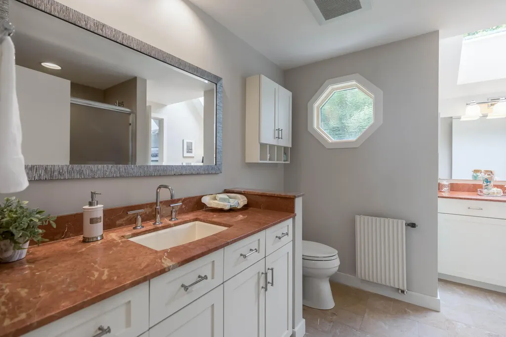 71 Schooner Ridge Road Cumberland ME 04110