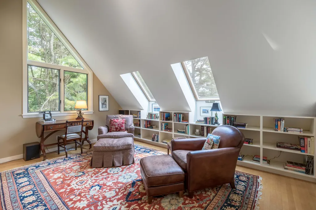 71 Schooner Ridge Road Cumberland ME 04110