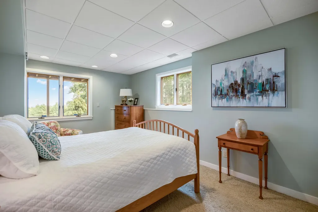 71 Schooner Ridge Road Cumberland ME 04110
