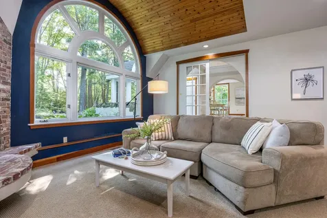 4 Prout Place Cape Elizabeth ME 04107