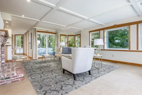 4 Prout Place Cape Elizabeth ME 04107