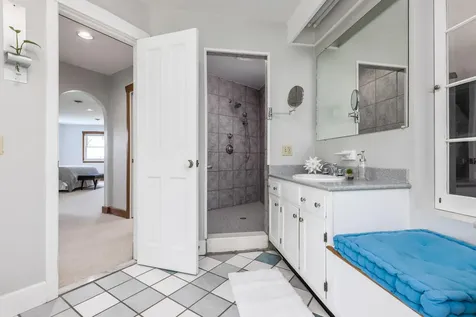 4 Prout Place Cape Elizabeth ME 04107