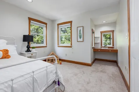 4 Prout Place Cape Elizabeth ME 04107