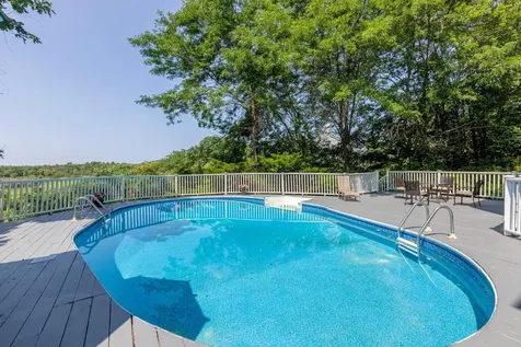 4 Prout Place Cape Elizabeth ME 04107
