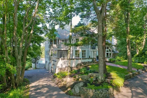 4 Prout Place Cape Elizabeth ME 04107