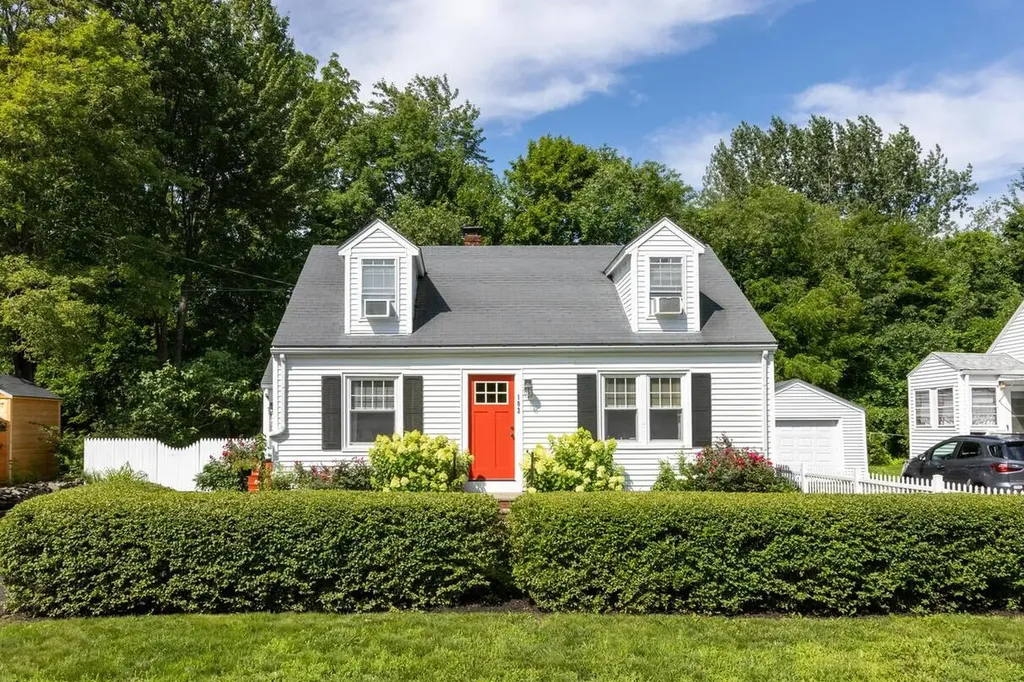 102 Irving Street Portland ME 04103