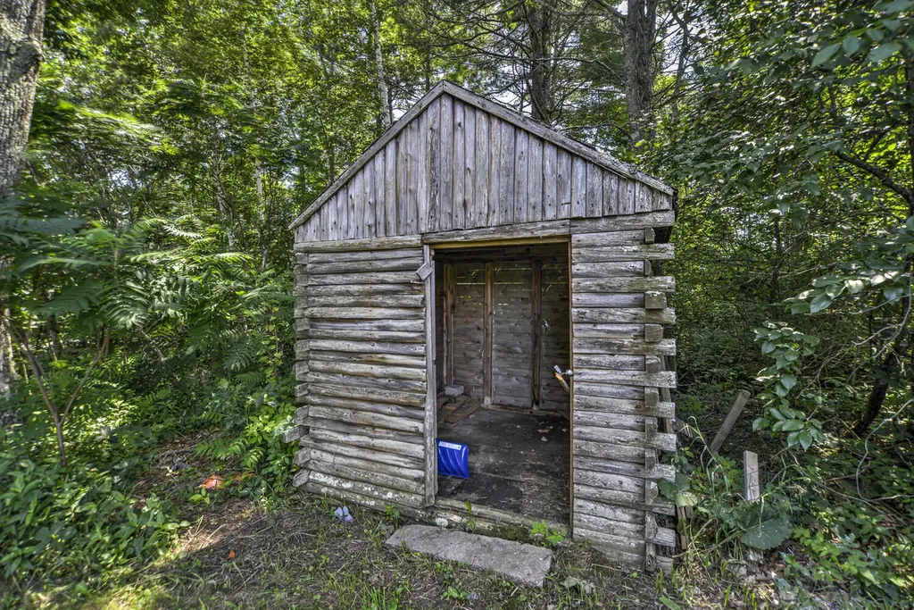 175 Quaker Hill Road Unity ME 04988
