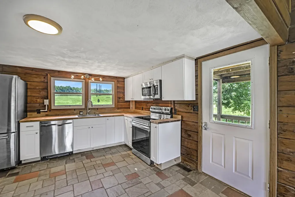 175 Quaker Hill Road Unity ME 04988