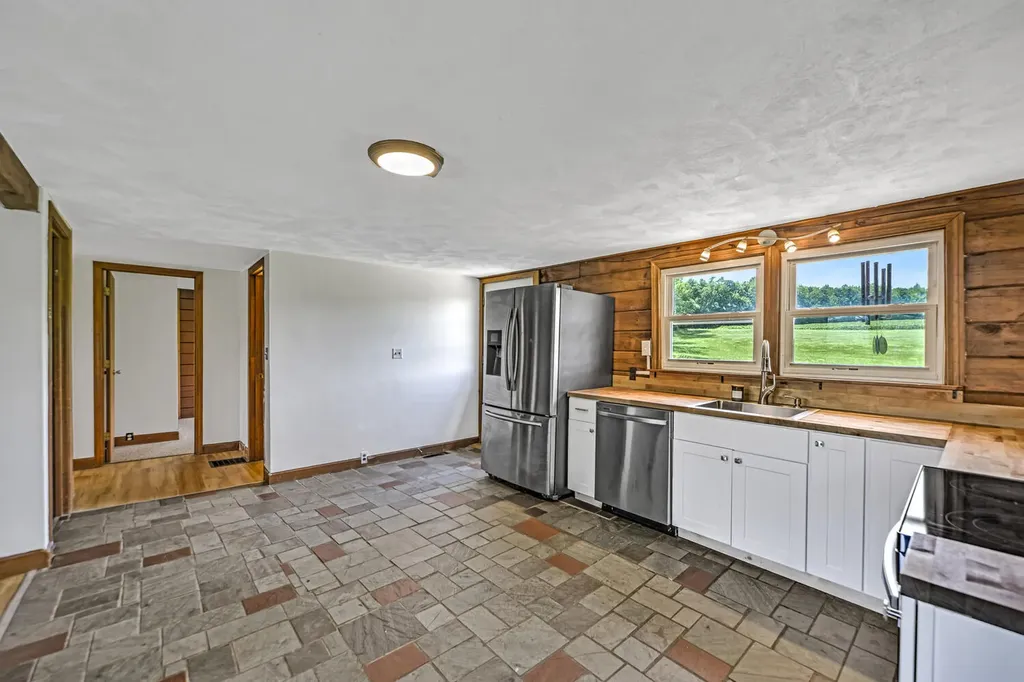175 Quaker Hill Road Unity ME 04988