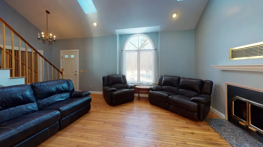 25 Lakeside Estate Drive Monmouth ME 04259