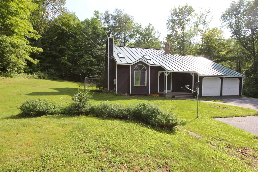 25 Lakeside Estate Drive Monmouth ME 04259