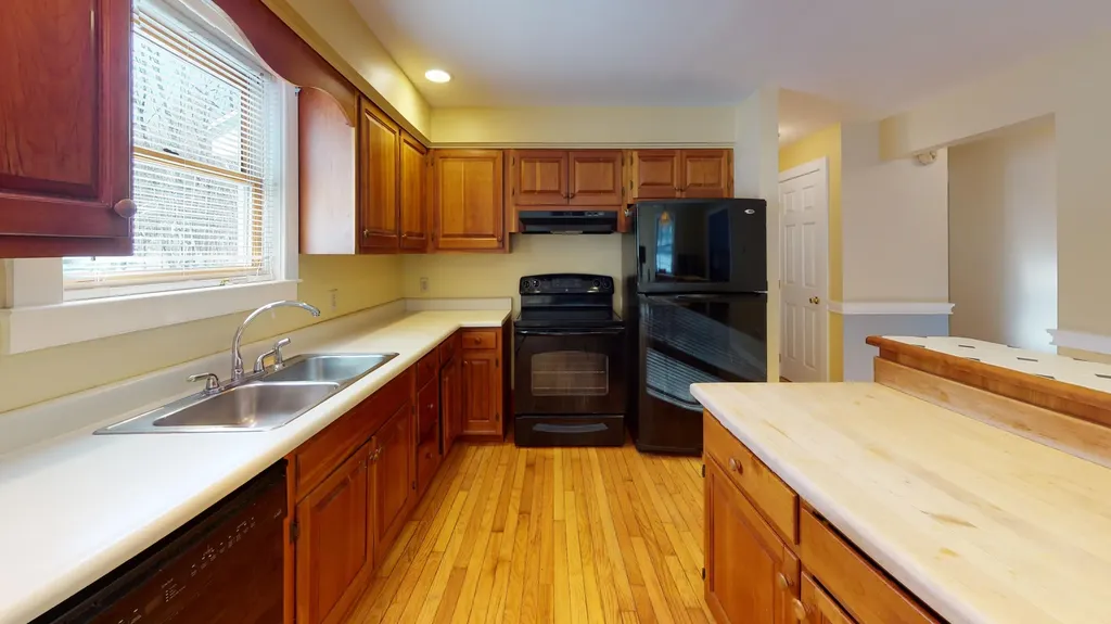 25 Lakeside Estate Drive Monmouth ME 04259