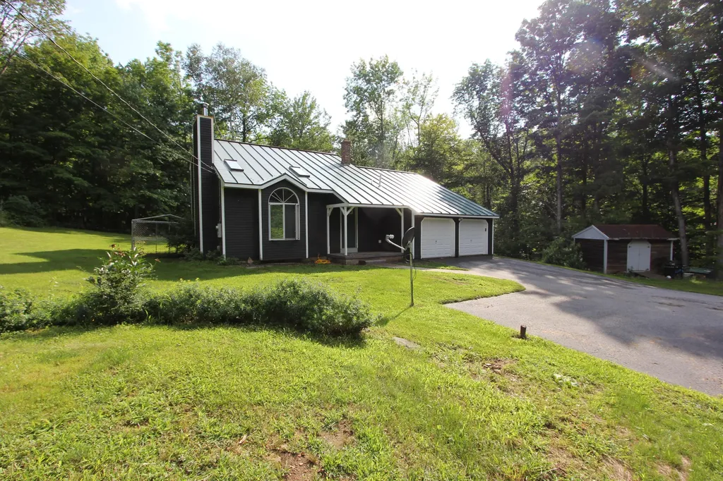 25 Lakeside Estate Drive Monmouth ME 04259