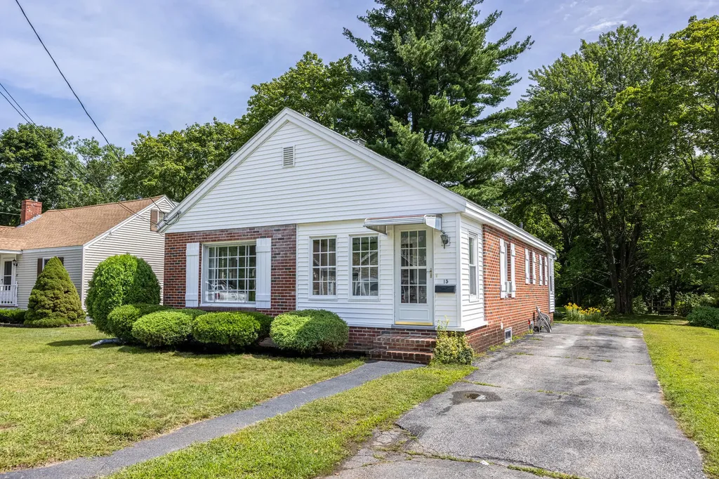 15 Old Orchard Road Saco ME 04072