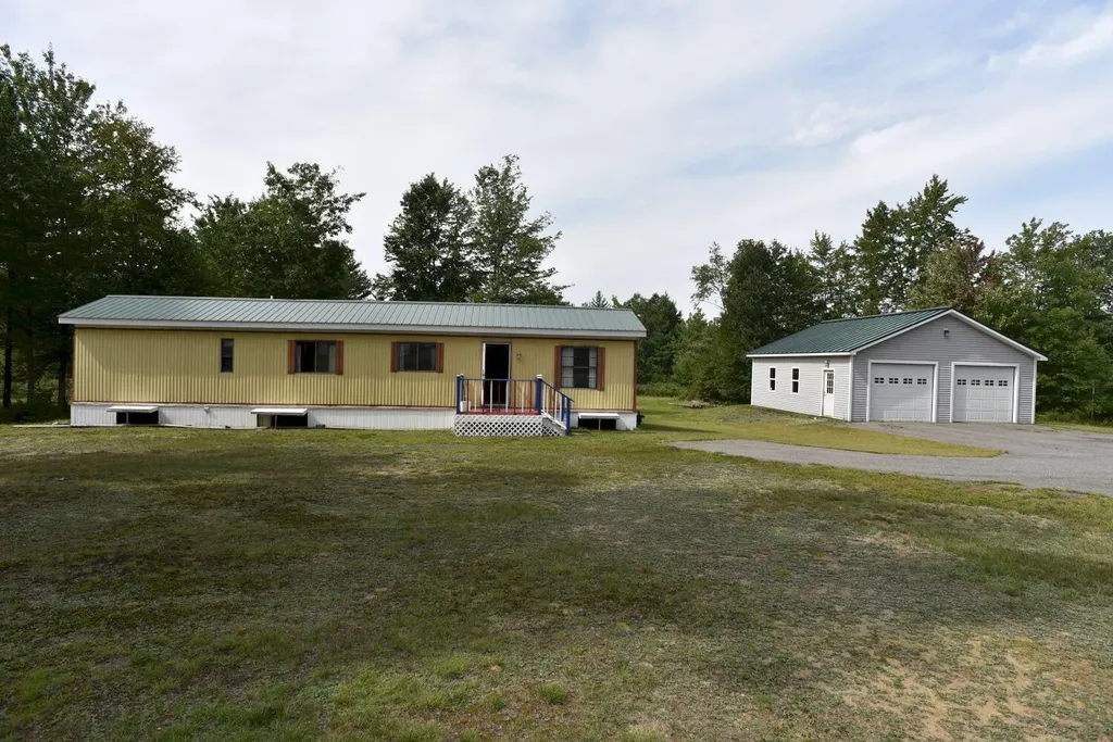336 Canaan Road Clinton ME 04927