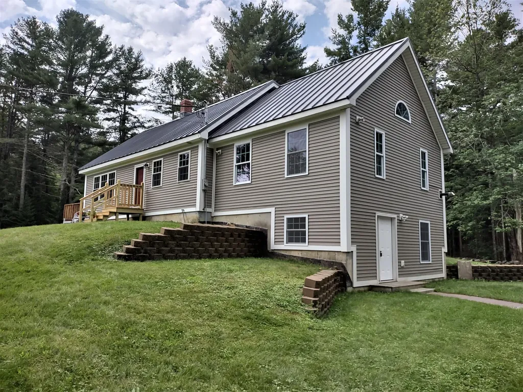 53 Ichabod Lane Hampden ME 04444