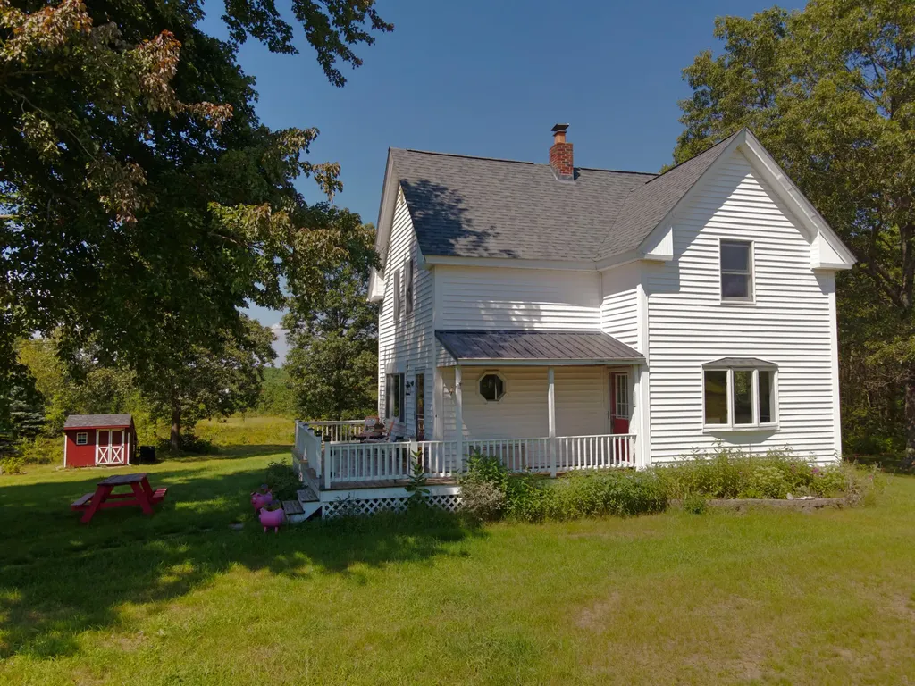 9 Jackson Lane Kennebunk ME 04043