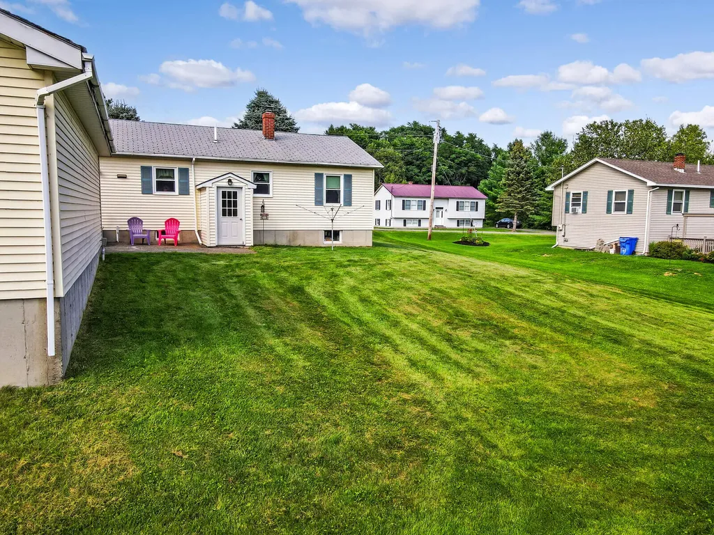 3 Scott Avenue Fairfield ME 04937