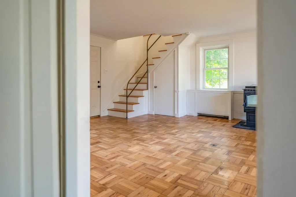11 Parsonage Street Winterport ME 04496