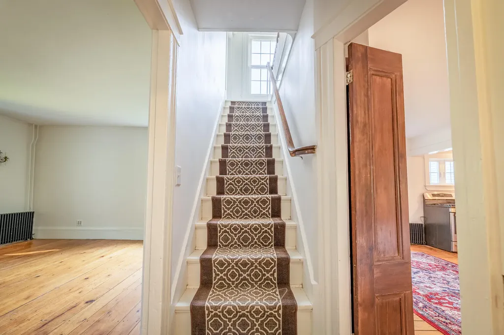 11 Parsonage Street Winterport ME 04496