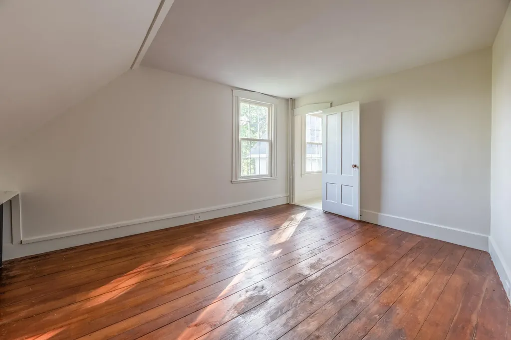 11 Parsonage Street Winterport ME 04496