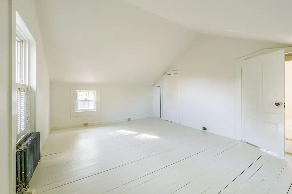 11 Parsonage Street Winterport ME 04496