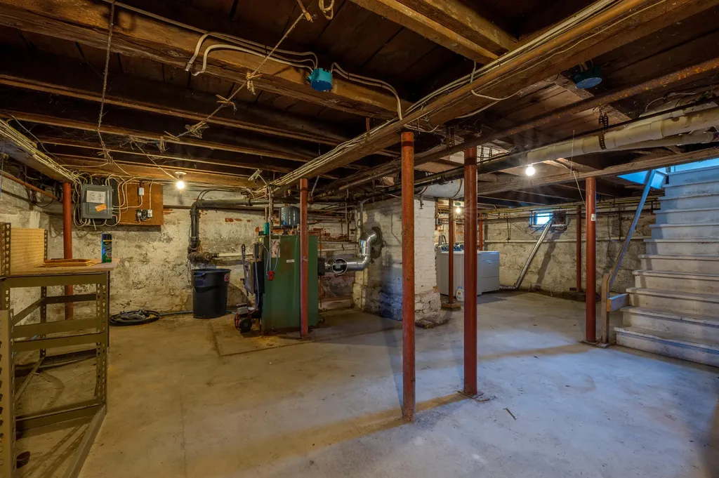 11 Parsonage Street Winterport ME 04496