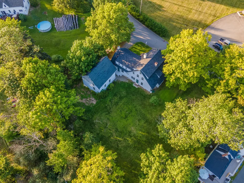 11 Parsonage Street Winterport ME 04496