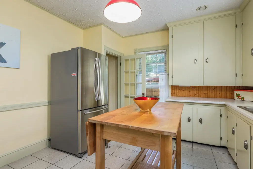 80 Everett Avenue South Portland ME 04106