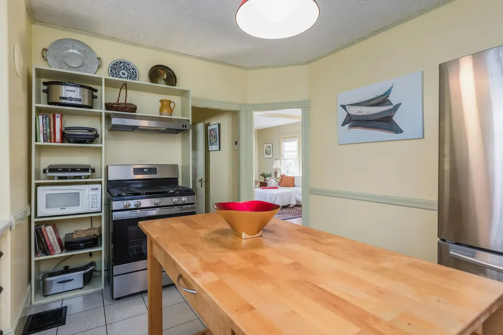 80 Everett Avenue South Portland ME 04106