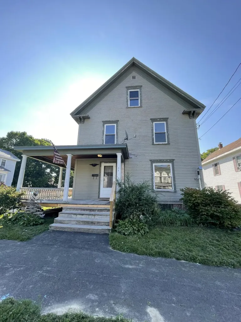 44 6th Street Bangor ME 04401