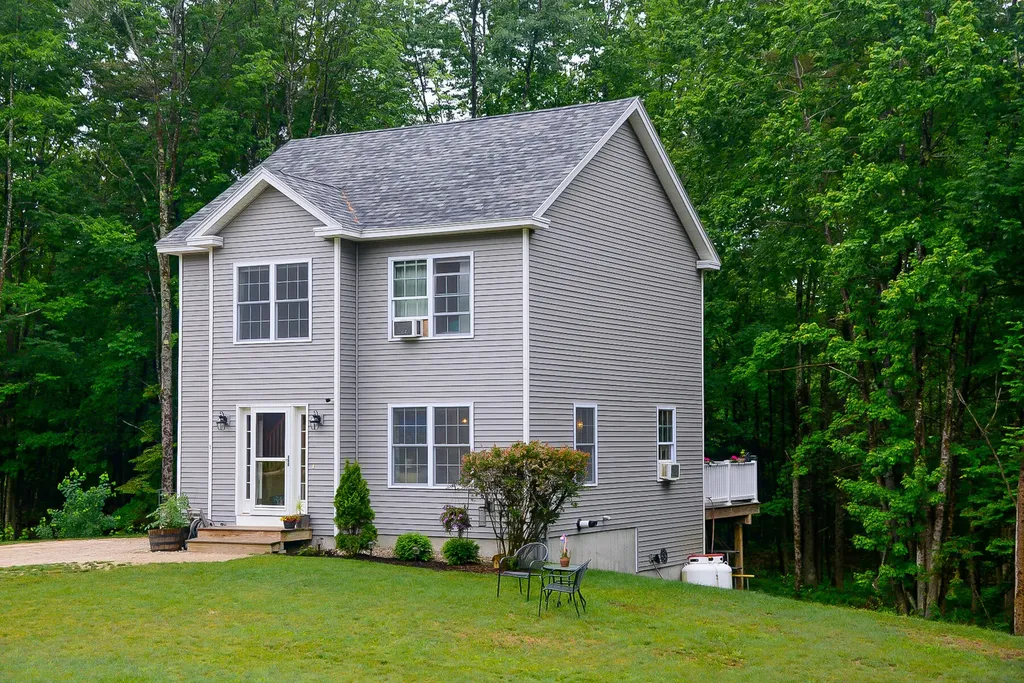 5 Thirteenth Drive Windham ME 04062