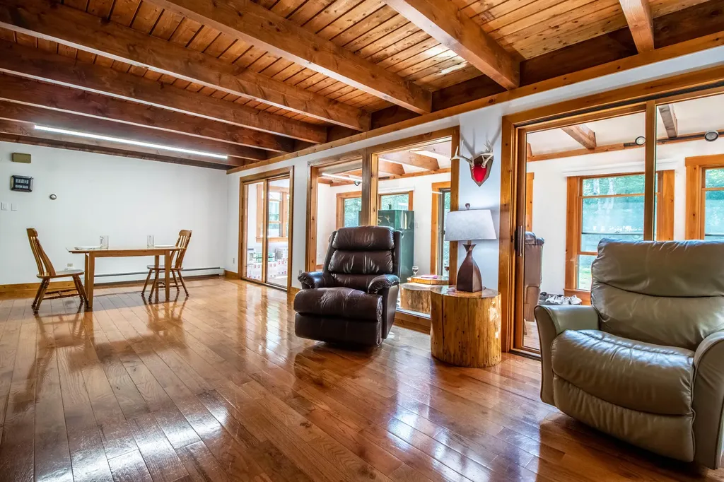 25 Johnson Road Standish ME 04084