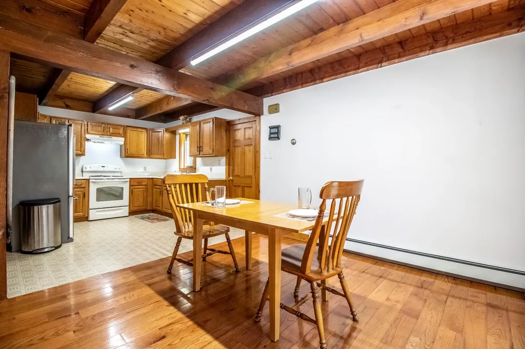 25 Johnson Road Standish ME 04084
