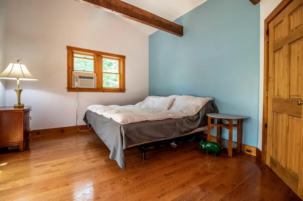 25 Johnson Road Standish ME 04084